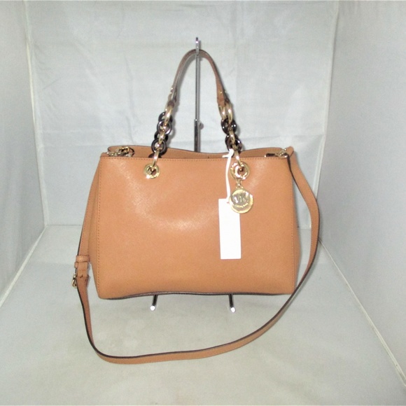 Michael Kors Handbags - Michael Kors Cynthia E/W Saffiano Leather Satchel